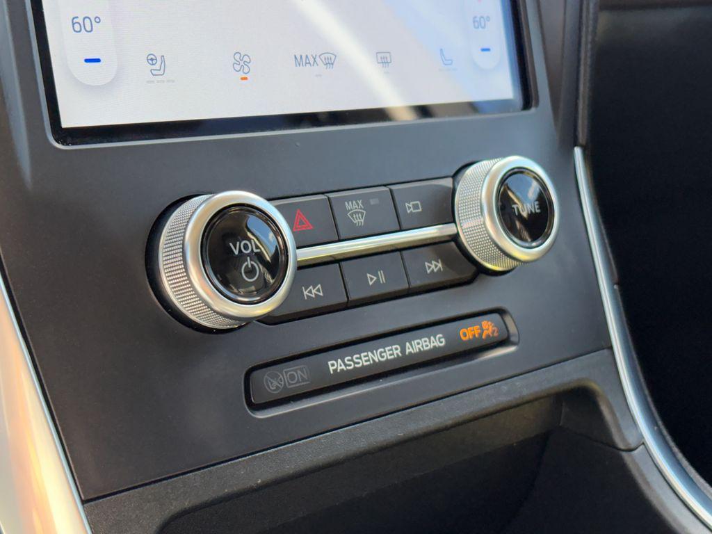 used 2023 Ford Edge car, priced at $28,000
