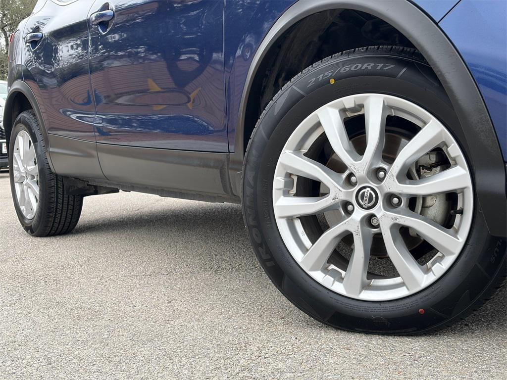 used 2022 Nissan Rogue Sport car, priced at $15,998