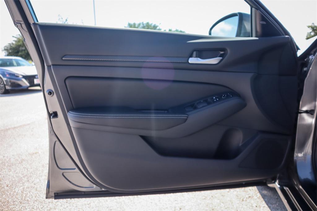 new 2025 Nissan Altima car, priced at $25,577