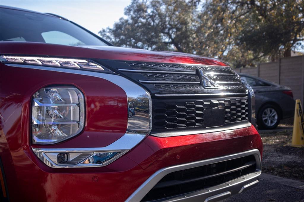 used 2024 Mitsubishi Outlander car, priced at $26,500