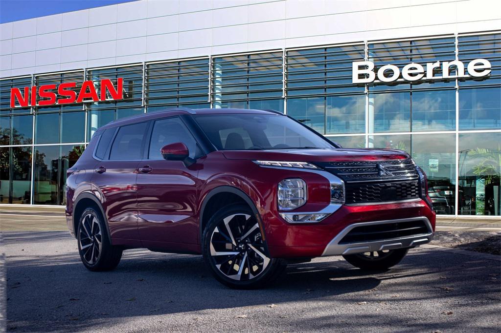 used 2024 Mitsubishi Outlander car, priced at $26,500