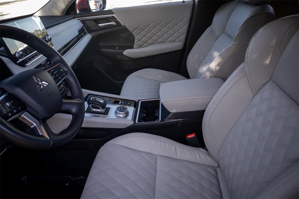 used 2024 Mitsubishi Outlander car, priced at $26,500
