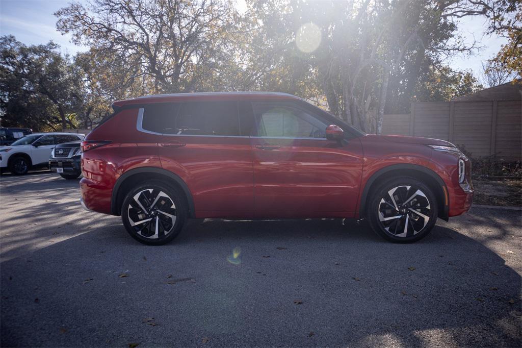 used 2024 Mitsubishi Outlander car, priced at $26,500