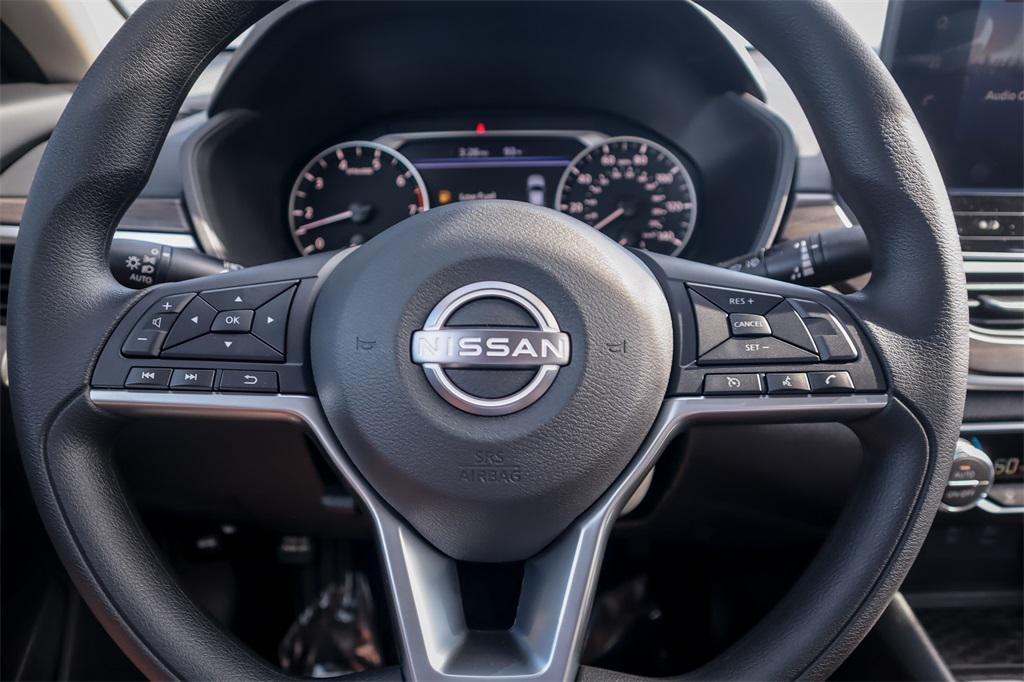 new 2025 Nissan Altima car, priced at $25,626