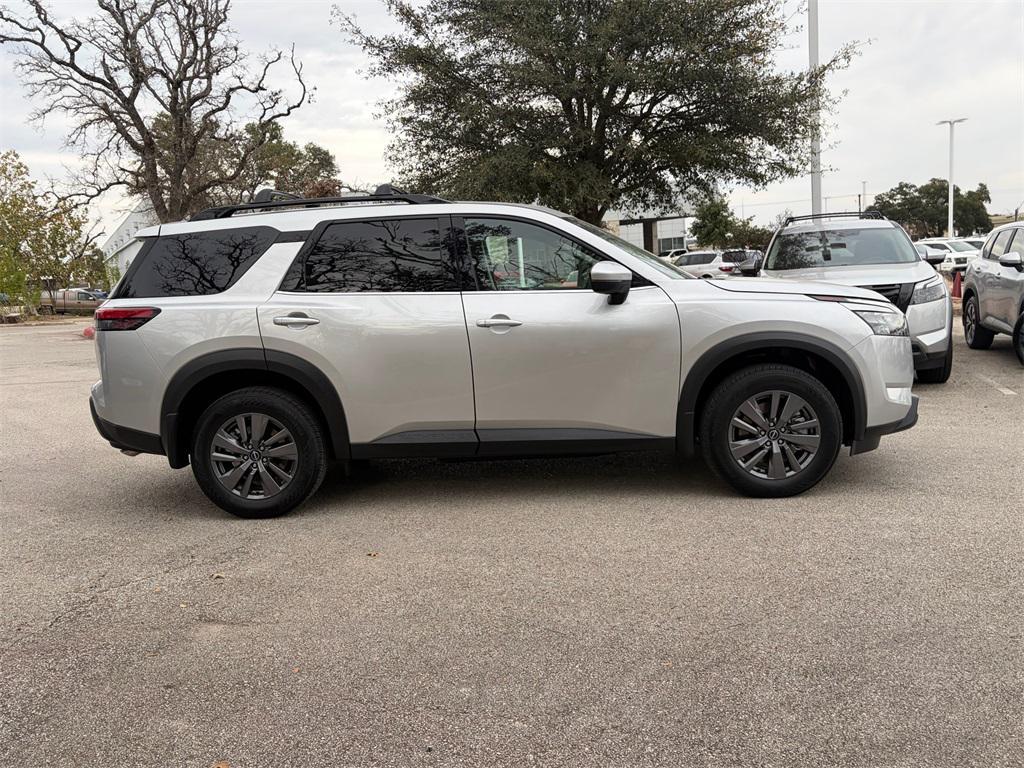 new 2025 Nissan Pathfinder car, priced at $37,207