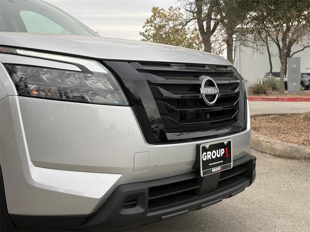 new 2025 Nissan Pathfinder car, priced at $37,207