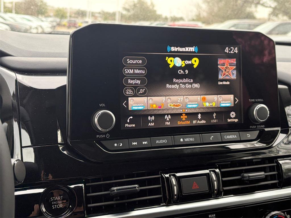 new 2025 Nissan Pathfinder car, priced at $37,207