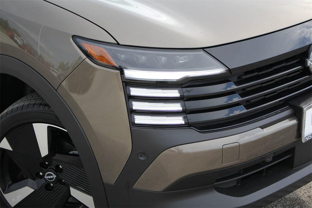 new 2025 Nissan Kicks car, priced at $23,402