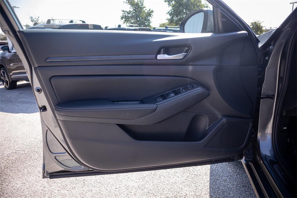 new 2025 Nissan Altima car, priced at $26,910