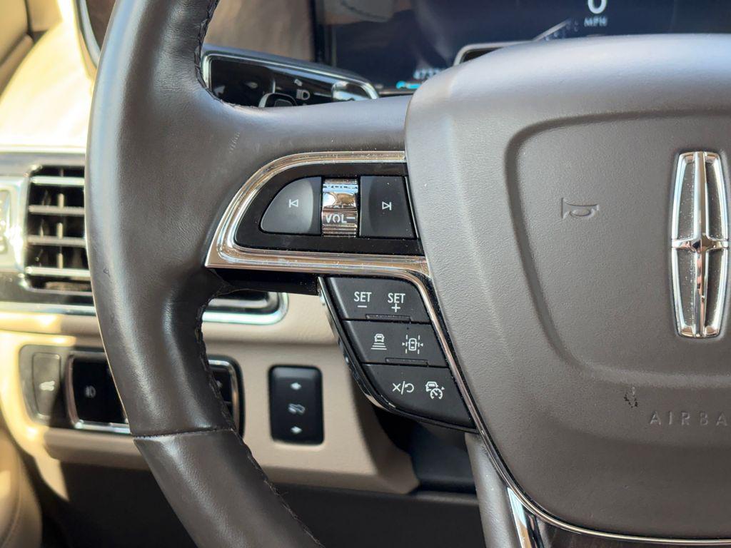 used 2024 Lincoln Navigator car, priced at $58,997