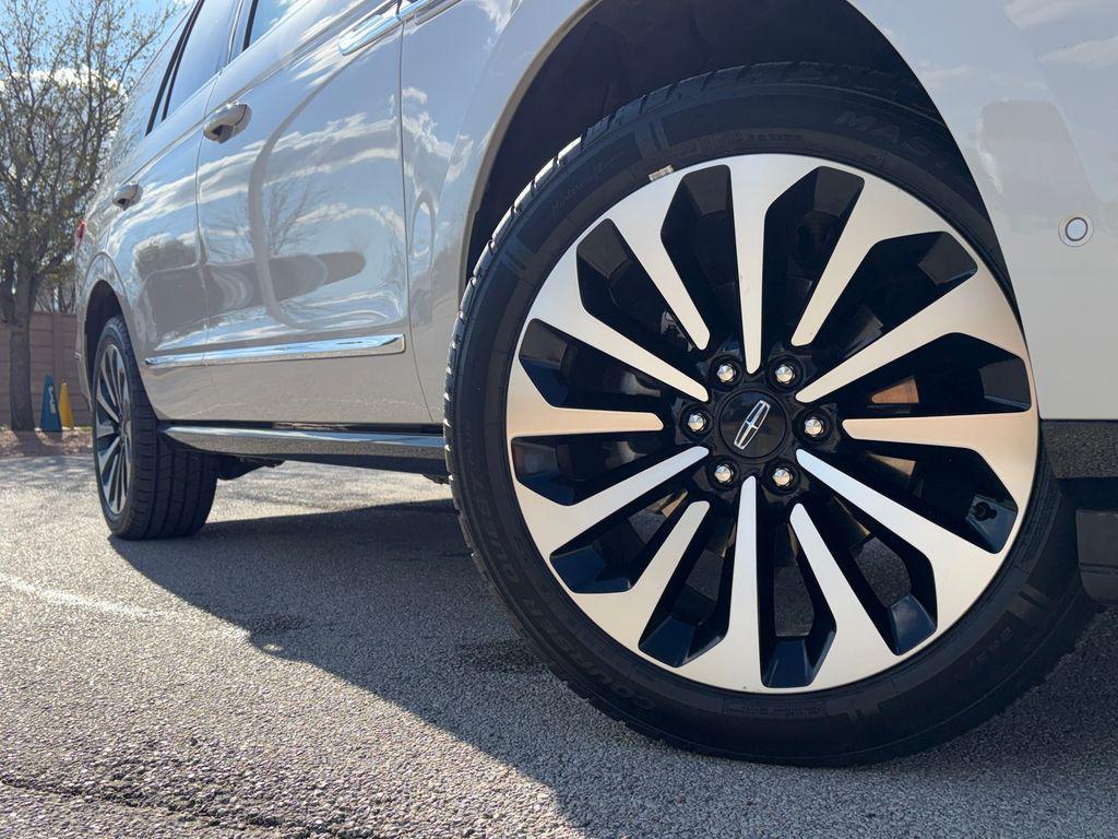used 2024 Lincoln Navigator car, priced at $58,997