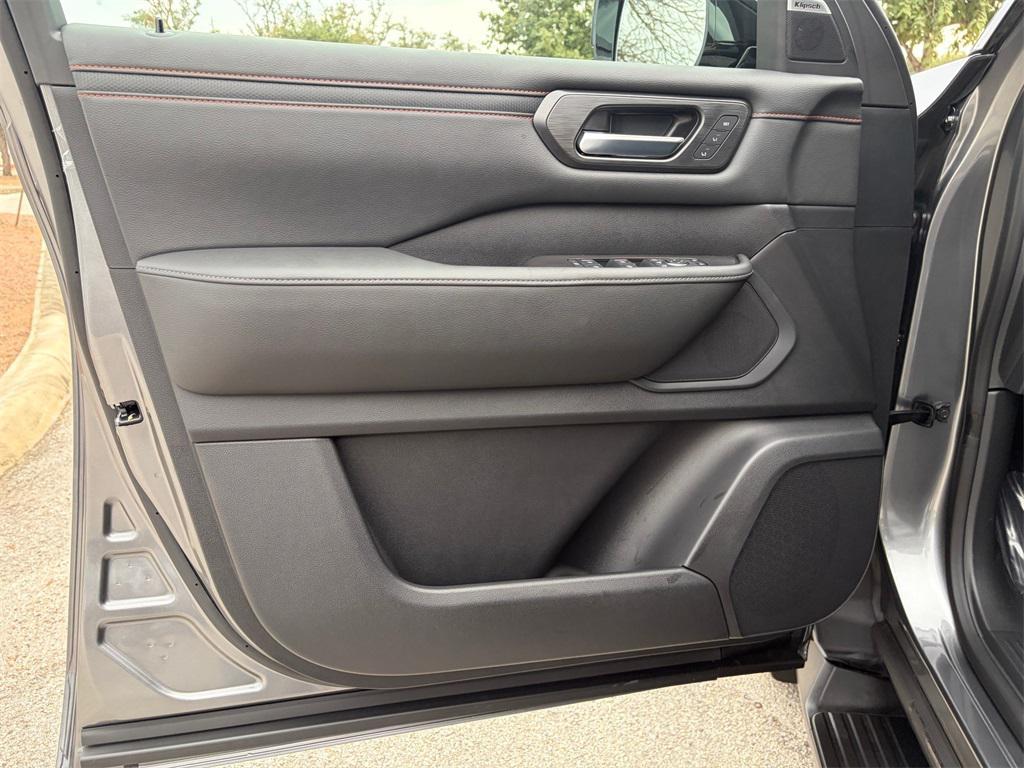 new 2026 Nissan Armada car, priced at $69,803