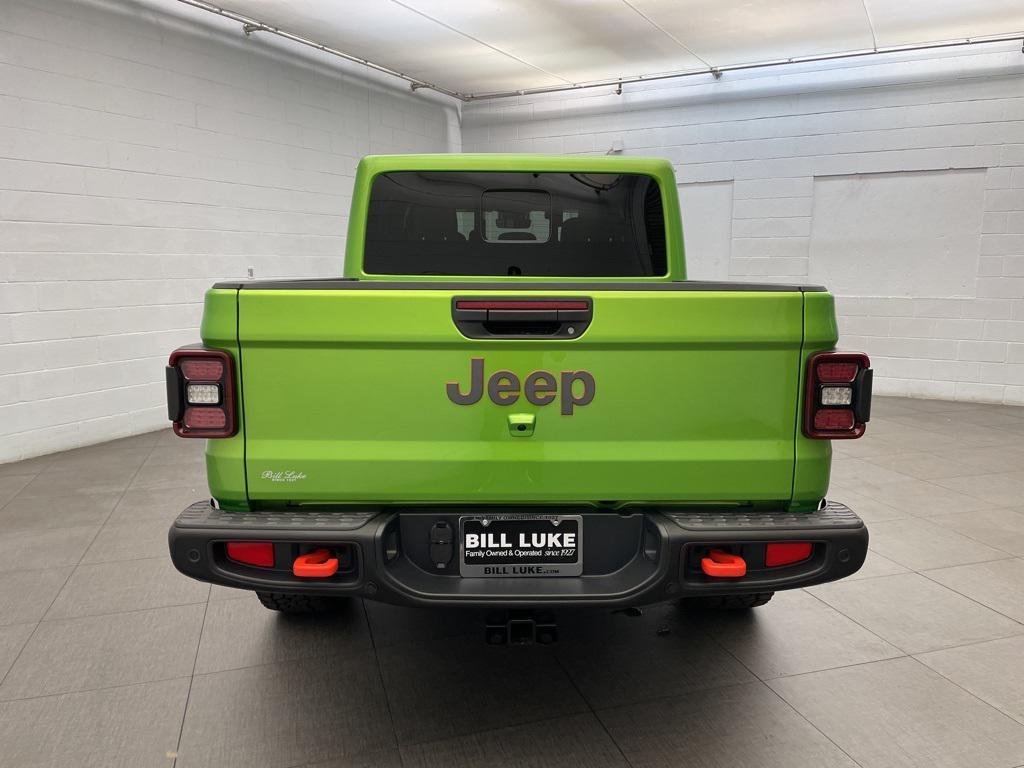 new 2025 Jeep Gladiator car, priced at $50,128