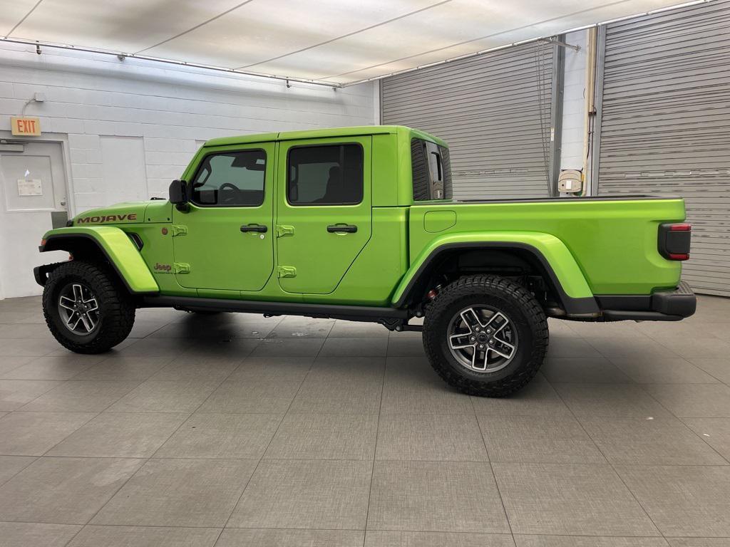 new 2025 Jeep Gladiator car, priced at $50,128