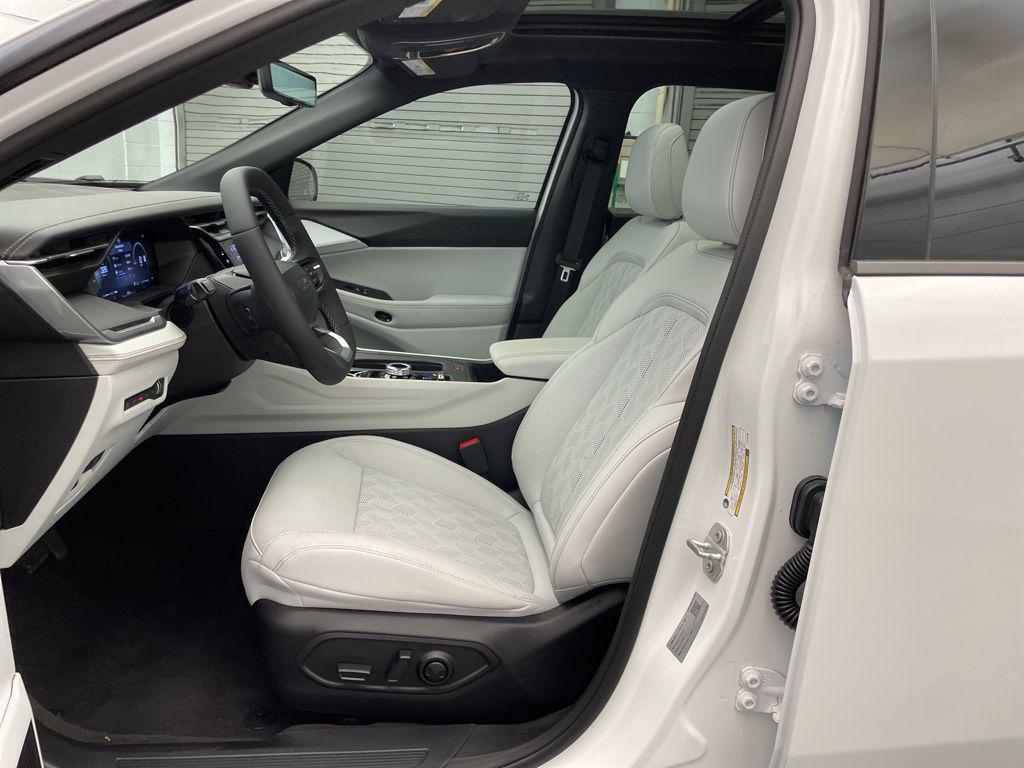 new 2026 Jeep Cherokee car, priced at $40,086