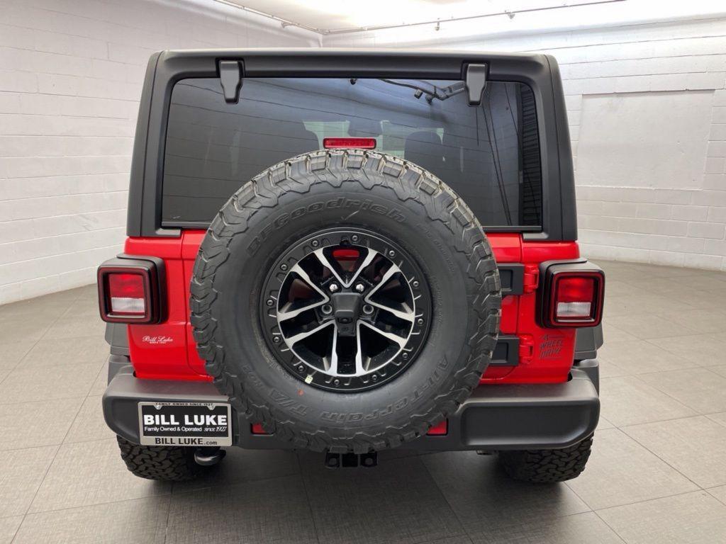 new 2026 Jeep Wrangler car, priced at $48,528