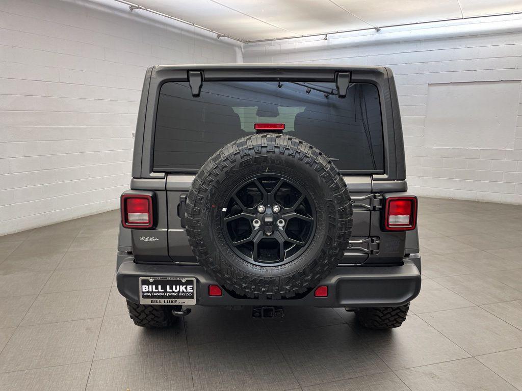 new 2026 Jeep Wrangler car, priced at $46,423