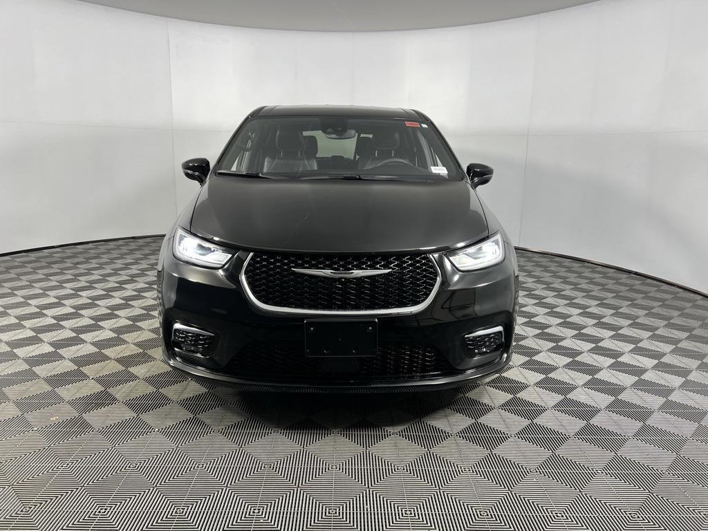 used 2025 Chrysler Pacifica car, priced at $31,973