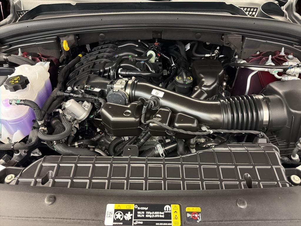 new 2025 Jeep Grand Cherokee car, priced at $45,127