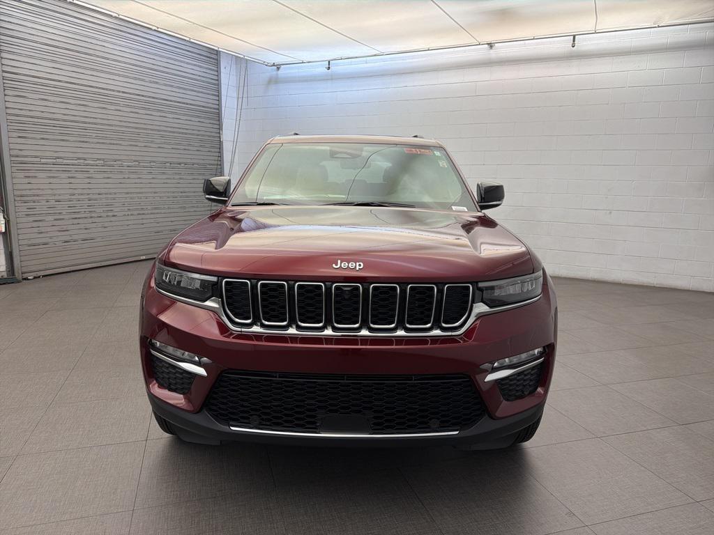 new 2025 Jeep Grand Cherokee car, priced at $45,127
