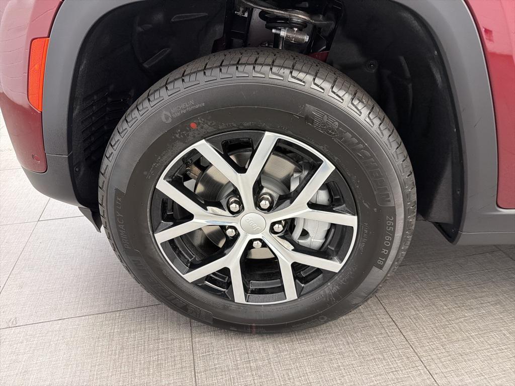 new 2025 Jeep Grand Cherokee car, priced at $45,127