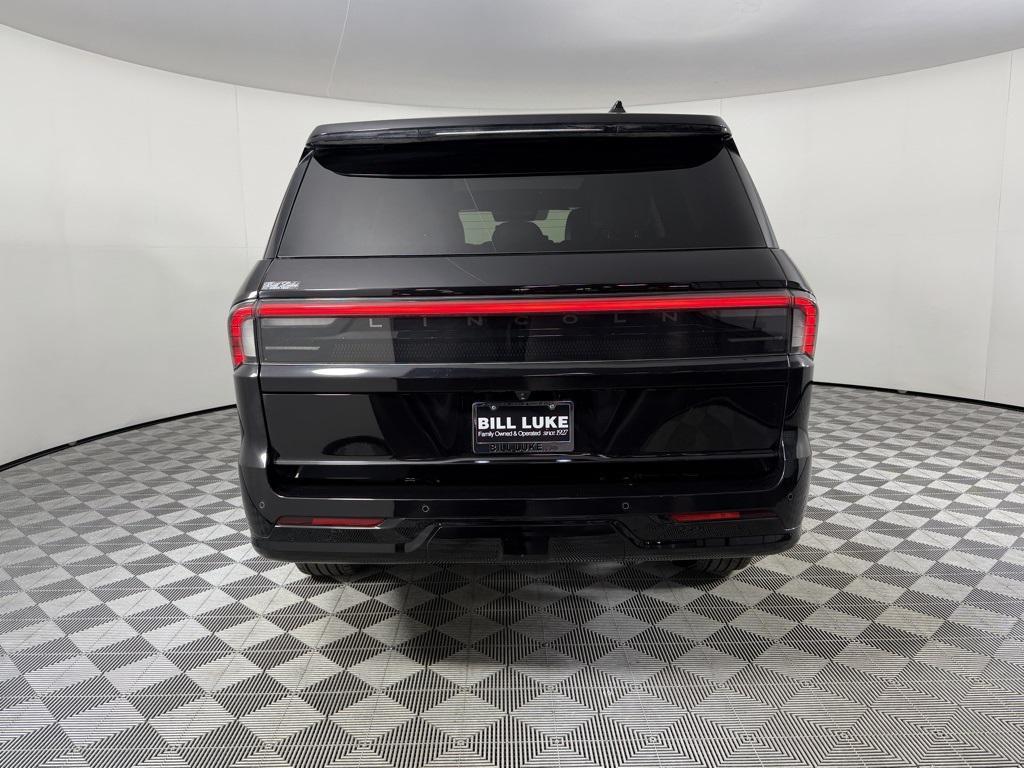 used 2025 Lincoln Navigator car, priced at $87,573