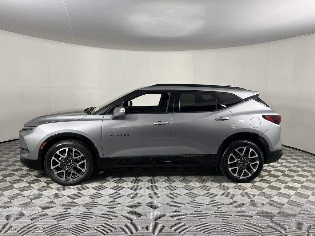 used 2025 Chevrolet Blazer car, priced at $34,573