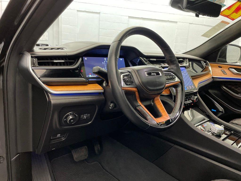 used 2022 Jeep Grand Cherokee car, priced at $45,373