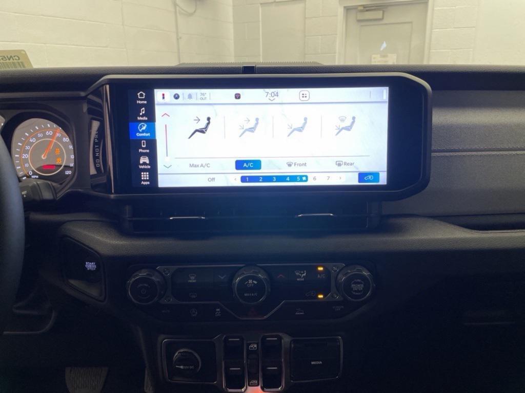 new 2026 Jeep Wrangler car, priced at $46,452