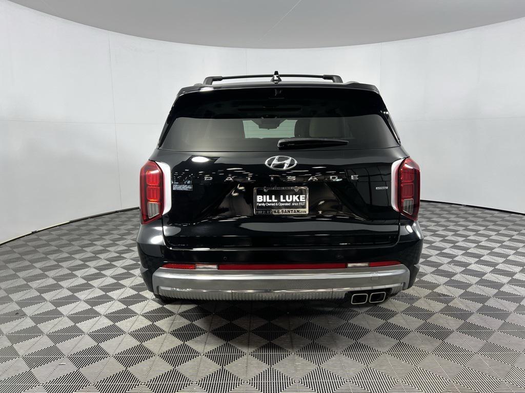 used 2025 Hyundai Palisade car, priced at $41,973