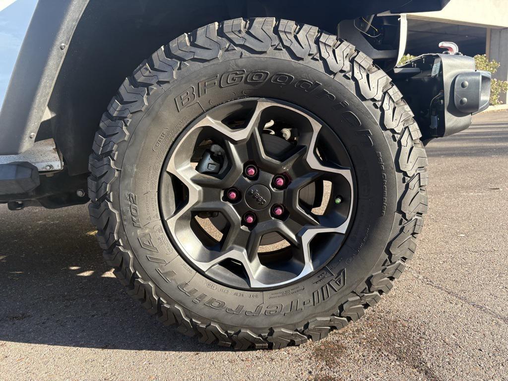 used 2013 Jeep Wrangler Unlimited car, priced at $19,973