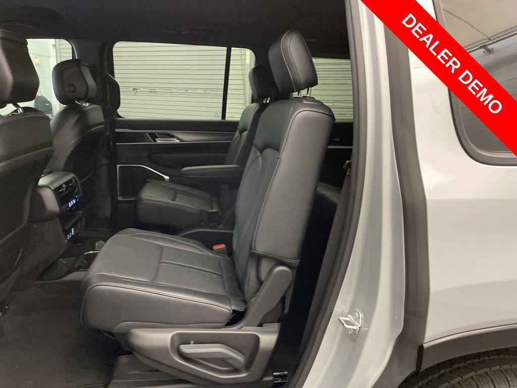 new 2025 Jeep Wagoneer car, priced at $59,779