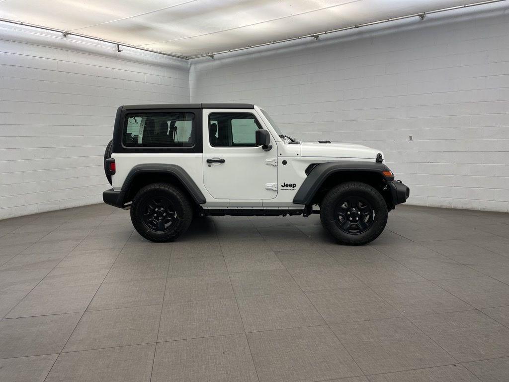 new 2026 Jeep Wrangler car, priced at $34,405