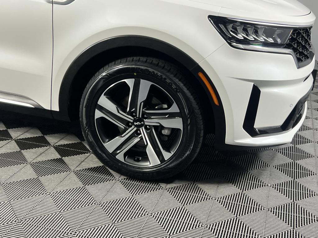 used 2023 Kia Sorento Hybrid car, priced at $27,575