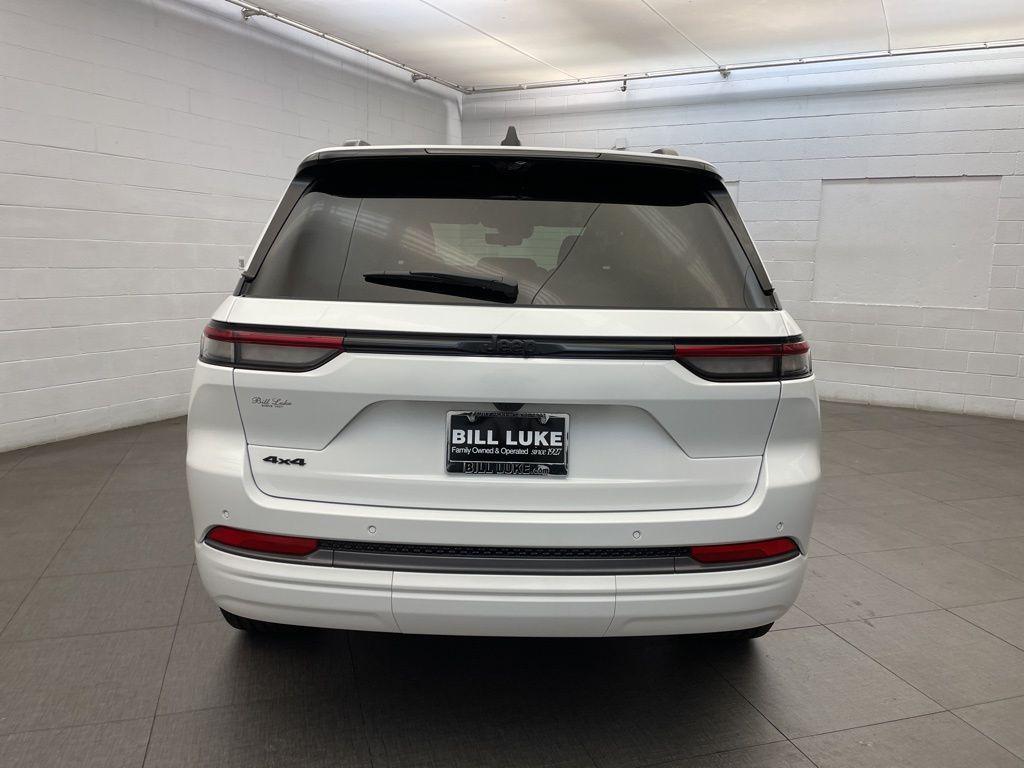 new 2026 Jeep Grand Cherokee car, priced at $45,455