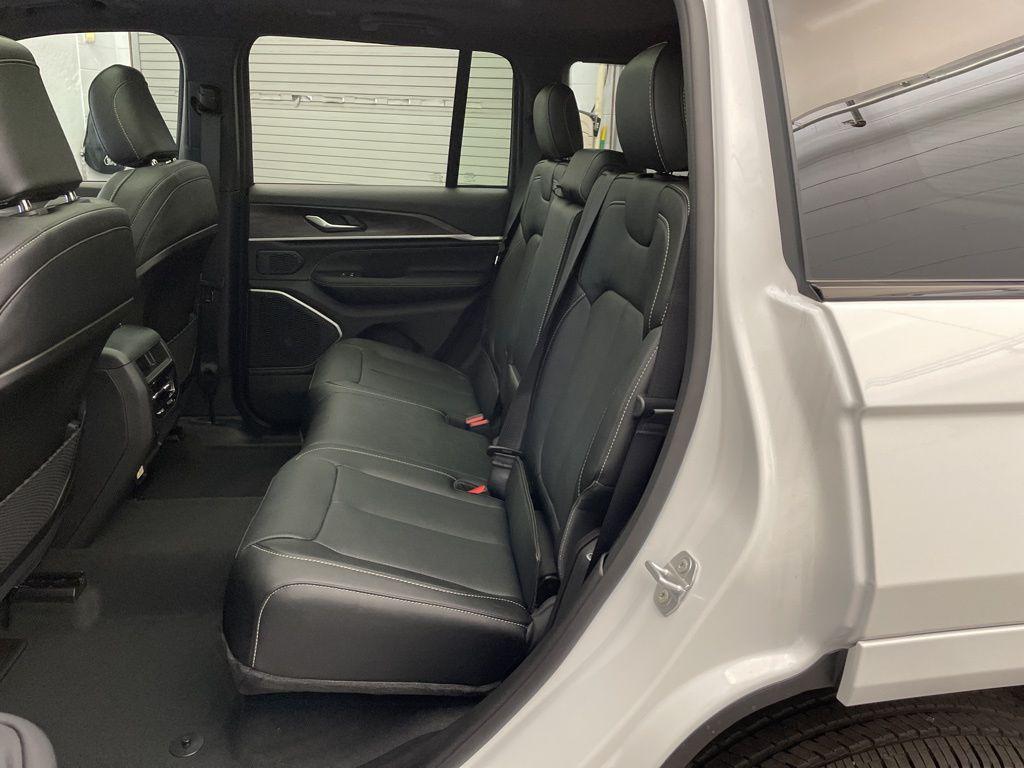 new 2026 Jeep Grand Cherokee car, priced at $45,455