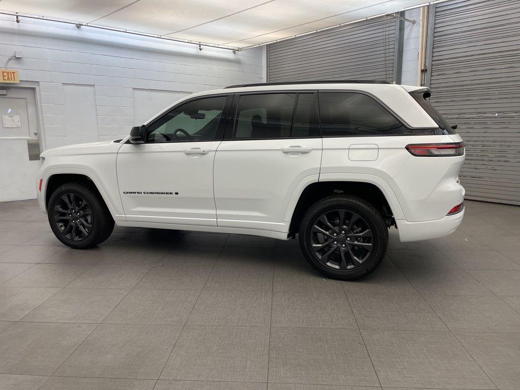 new 2026 Jeep Grand Cherokee car, priced at $45,455