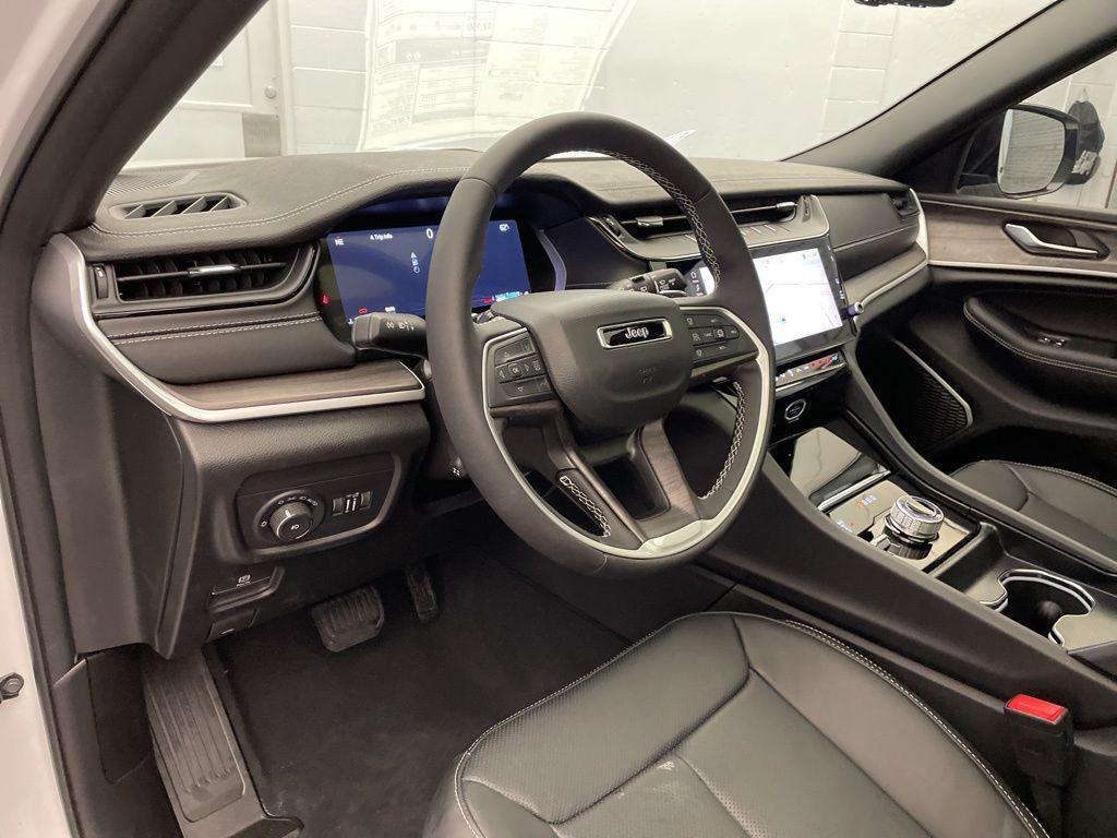 new 2026 Jeep Grand Cherokee car, priced at $45,455