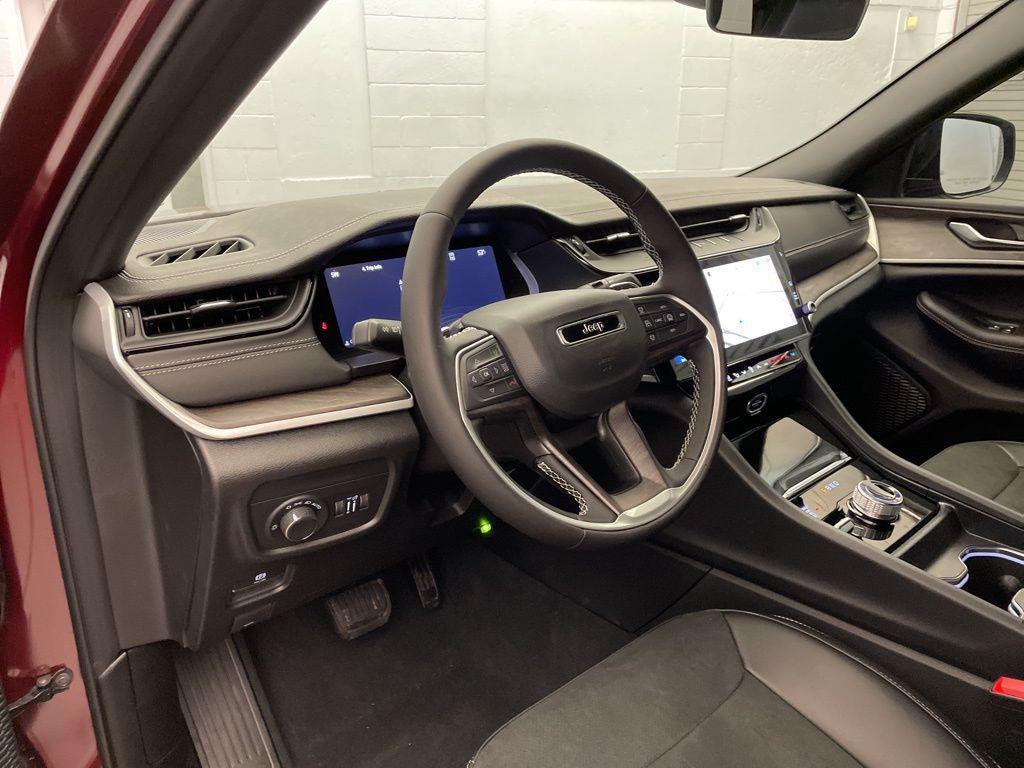 new 2026 Jeep Grand Cherokee car, priced at $38,888