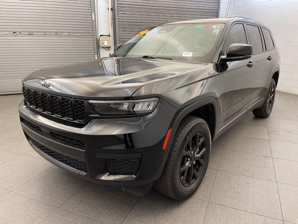 used 2024 Jeep Grand Cherokee L car, priced at $28,973