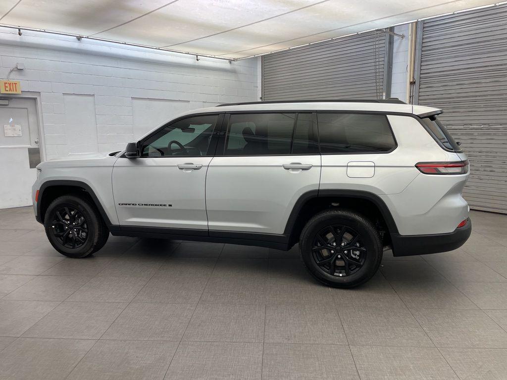 new 2025 Jeep Grand Cherokee L car, priced at $41,256