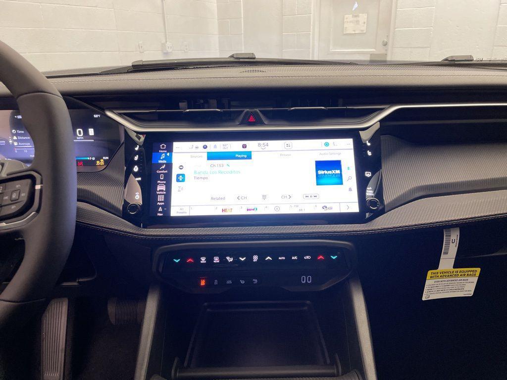 new 2026 Jeep Cherokee car, priced at $41,872