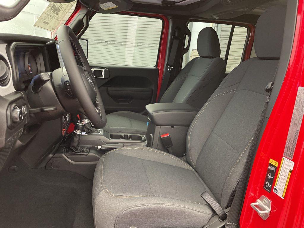 new 2026 Jeep Wrangler car, priced at $47,867