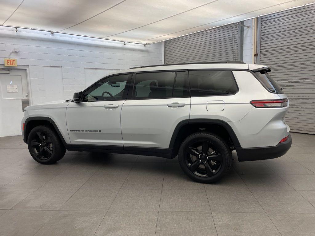 new 2025 Jeep Grand Cherokee L car, priced at $48,779