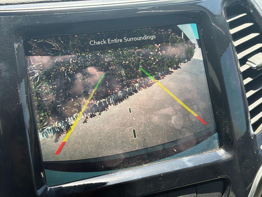 used 2021 Jeep Cherokee car, priced at $20,072