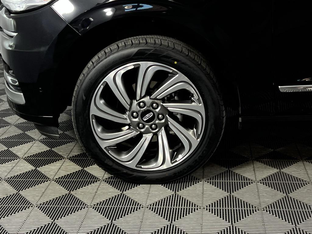 used 2024 Lincoln Navigator car, priced at $57,473