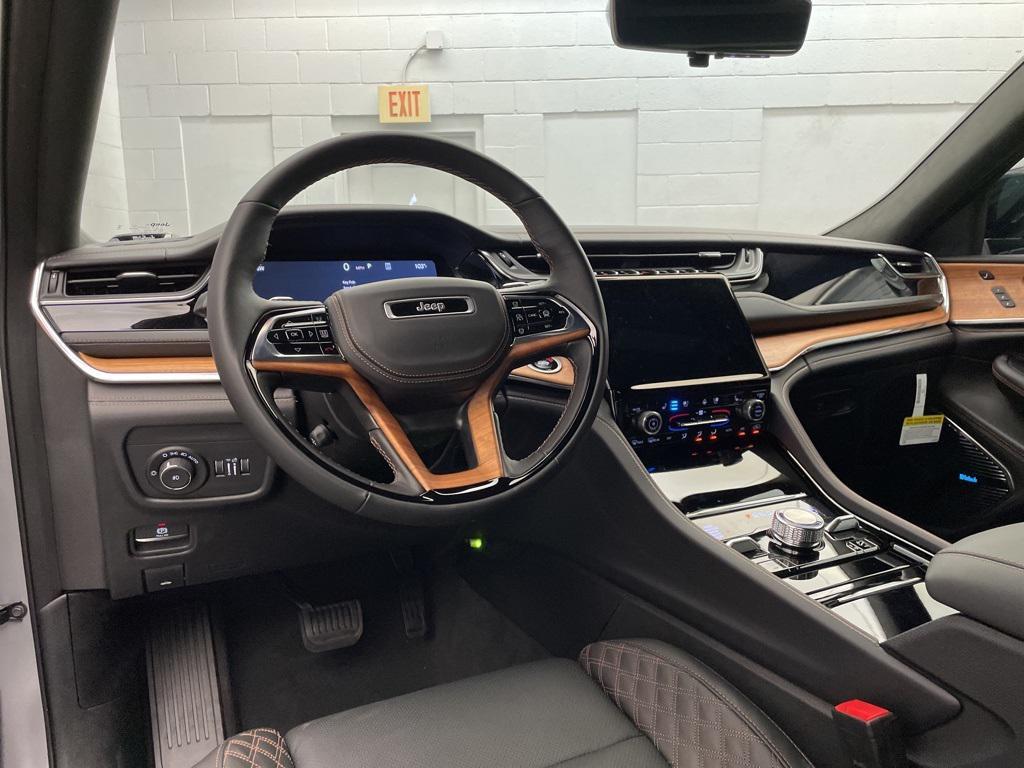 new 2025 Jeep Grand Cherokee car, priced at $62,779