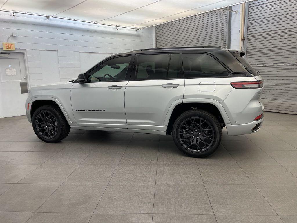 new 2025 Jeep Grand Cherokee car, priced at $66,077