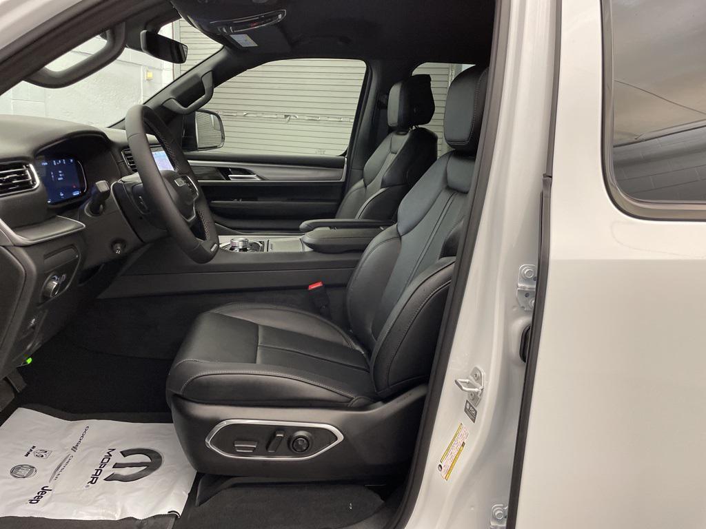 new 2026 Jeep Grand Wagoneer L car, priced at $71,838