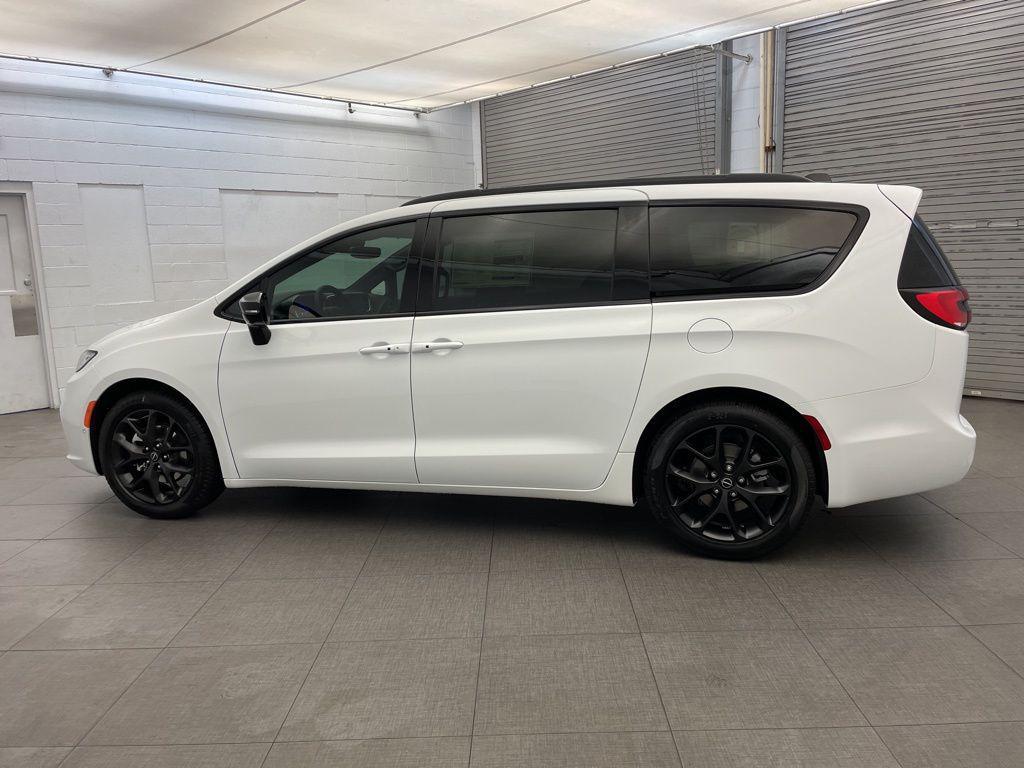 new 2026 Chrysler Pacifica car, priced at $42,756